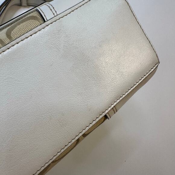 Vintage Y2K Coach Monogram Canvas and Leather Shoulder Bag - Picture 9 of 14